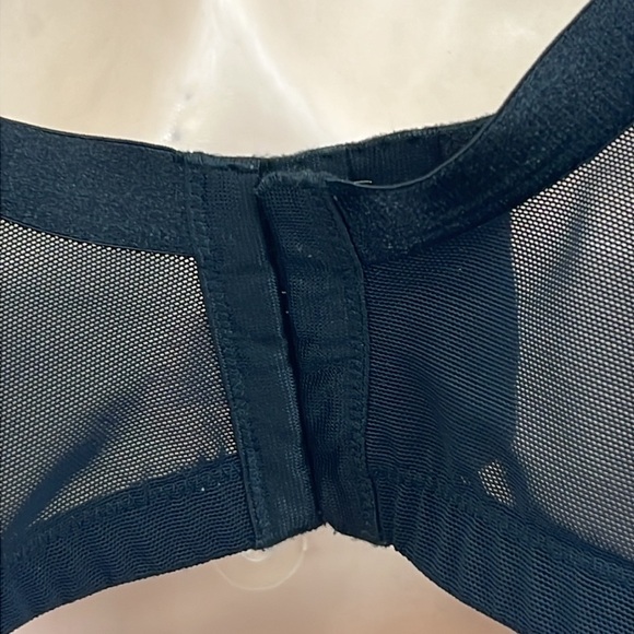 Cacique Beautiful Plunge Bra Size 44DD Black with Lace/Sequins EUC - Picture 5 of 8